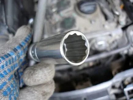 Hogyan cserélje ki a vezérműszíjat a motor audi a4 ANB, kézi autós (Audi) Hogyan cserélje ki a vezérműszíjat a motor audi a4 ANB, autós ellátásokat