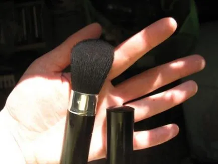 Por ecset (26 fotó) Hogyan válasszuk ki egy ecsetet, és hogy mi a legjobb pirosító származó Oriflame, értékelés (por) Por ecset (26 fotó) Hogyan válasszuk ki egy ecsetet, és hogy mi a legjobb pirosító származó Oriflame, vélemények
