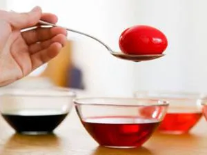 Dye, azonos természetes
