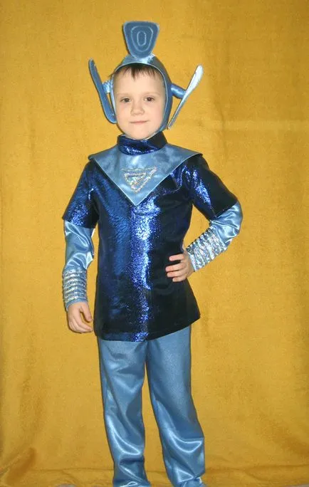 Alien jelmez papírból - online tanfolyamok (idegen vásárlás pulóverek) Alien jelmez papírból - online tanfolyamok