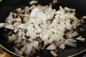 Csirke töltött palacsinták recept lépésről lépésre képek (kitömött) Csirke töltött palacsinta lépésről lépésre recept fotók