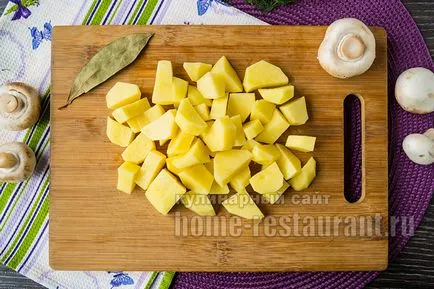Csirkecomb a sütőben burgonyával recept fényképpel (láb) Csirkecomb a sütőben burgonyával recept egy fotó