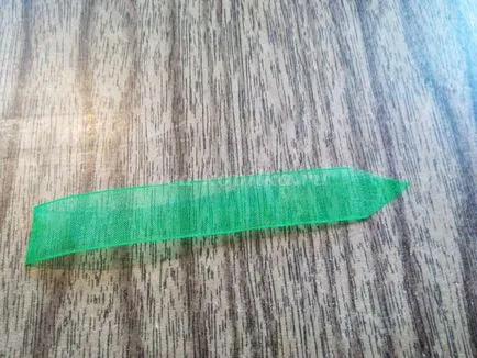 Liliom hullámpapír tervezésében lakosztályok