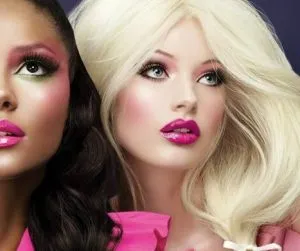 Smink hogyan lehet egy baba Barbie baba arca lépésről lépésre képek és videó