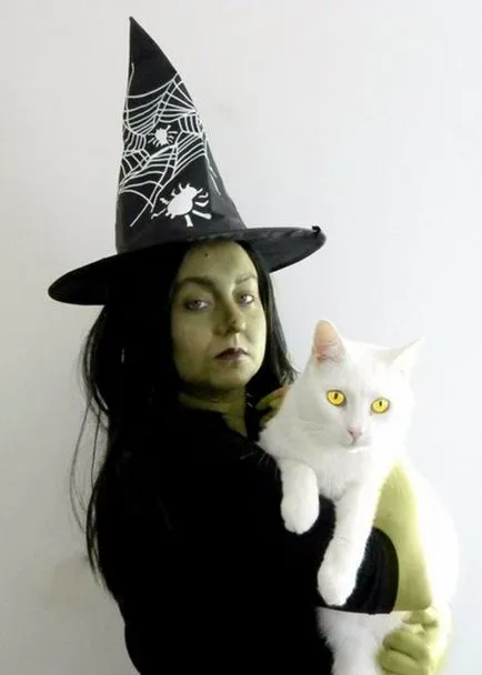 Smink Halloween nők, gyermekek és a lányok otthon, hogyan lehet a saját kezét (gyermek) Smink Halloween otthon a lányok, és a lányok, hogyan lehet a saját kezét