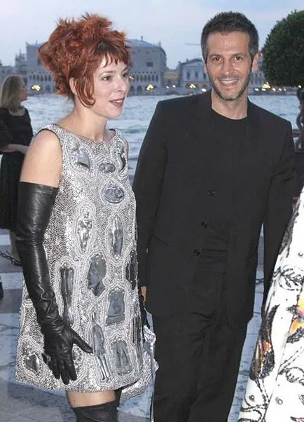 Mylene Farmer (mylène farmer) - életrajz, információkat, a személyes élet, fotó, videó (Mylene) Mylene Farmer (mylène farmer) - életrajz, információkat, a személyes élet, fotó, videó