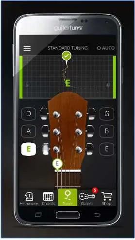 Hangolása Guitar Online tuner egy mikrofon