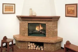 Szembenézni kályhák és kandallók - lehetőségek és képek