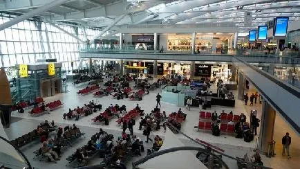 Hogyan lehet eljutni a Gatwick repülőtér Hogyan lehet eljutni a Gatwick repülőtér