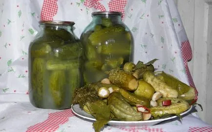 Uborka, pácolt téli bankokban egyszerű receptek, hogyan savanyú uborka, fotók és videó (uborka) Uborka, pácolt téli bankokban egyszerű receptek, hogyan savanyú uborka, fotó és videó