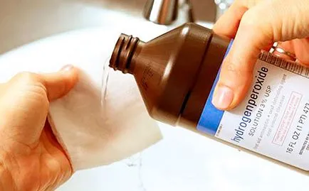 A hidrogén-peroxid arcpakolás receptek pattanások és öregségi foltok (receptek) A hidrogén-peroxid arcpakolás receptek pattanások és öregségi foltok