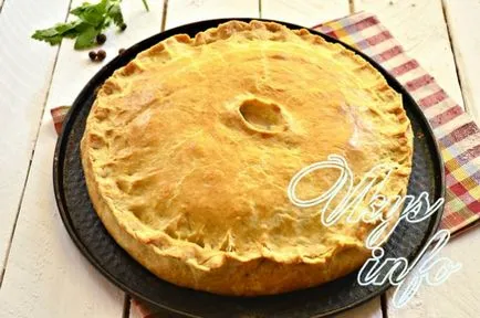 Pite csirke burgonyával kemencében recept fényképpel (sütemény) Pite csirke burgonyával a sütőben recept egy fotó