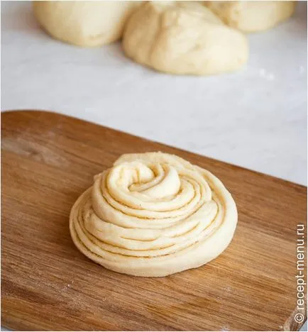 Zsemle cukorral (recept fotó)