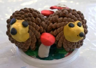 Kézműves kúpok a kezüket, és a legtöbb DIY házi