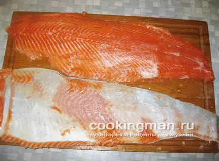 Felkészülés lazac filé sushi, tekercs, sashimi - főzés férfiak (hal) Felkészülés lazac filé sushi, tekercs, sashimi - főzés a férfiak