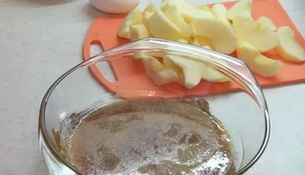Inkrementális torta receptje finom almás pite (evőkanál növényi olaj) Lépésről lépésre recept egy finom almás pite almás pite