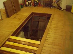 A méret a megtekintés lyuk a garázsban optimális szélessége és mélysége egy személygépkocsi, függetlenül attól, hogy van szükség (a garázsban gödör megfigyelés képek) A méret a megtekintés lyuk a garázsban optimális szélessége és mélysége egy személygépkocsi, függetlenül attól, hogy van szükség,