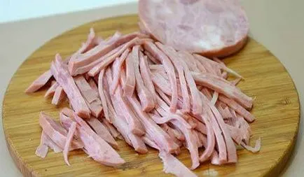 Receptek saláták füstölt sajttal fonat, sonka, sárgarépa