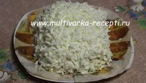 Saláta piros hal, uborka és tojás
