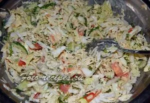 Kínai kel saláta paradicsom és uborka recept egy fotó