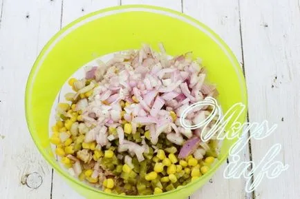 Saláta füstölt csirke és kukorica - recept fotókkal (recept) Saláta füstölt csirke és kukorica - a recept egy fotó