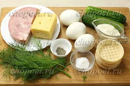 Saláta sonkával, sajttal és uborkával - egy finom receptet, fényképes