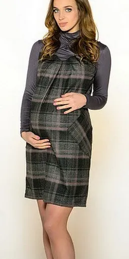 Dress irodai ügyes kombinációja, vonzó megjelenés