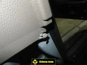 Hangszigetelés UAZ Patriot kezek - Fotó és videó (zajszigetelés) Hangszigetelés UAZ Patriot kezek - fotó és videó