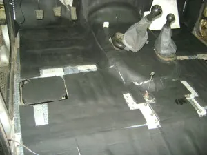 Hangszigetelés UAZ Patriot kezek - Fotó és videó (hazafi) Hangszigetelés UAZ Patriot kezek - fotó és videó