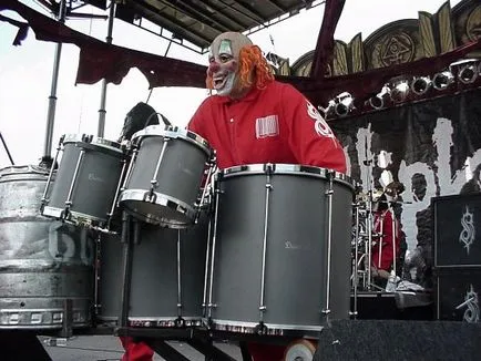 Slipknot életrajz kép - 50 árnyalatú sárga - hírek, viccek, torma (fő) Slipknot életrajz kép - 50 árnyalatú sárga - hírek, viccek, torma
