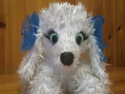 Kutya a műanyag zacskók