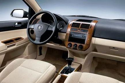 Összehasonlítása Hyundai Solaris és a VW Polo - melyik a jobb (Hyundai) Összehasonlítása Hyundai Solaris és a VW Polo - melyik a jobb