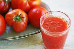 Paradicsomlé a téli otthon recept, szakács, előkészíti, paradicsom, darált (recept) Paradicsomlé a téli otthon recept, szakács, készít, paradicsom, darált,