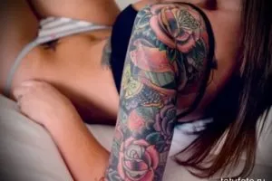 Tattoo karján a férfiak és a nők értékét, vázlatok, ötletek (kéz) Tattoo karján a férfiak és a nők értékét, vázlatok, ötletek