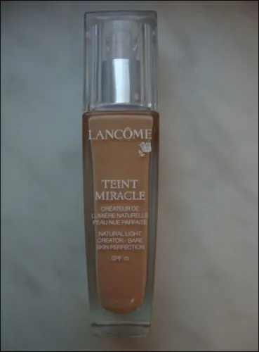 Alapítvány Lancome Teint csoda bézs Diaphane 03 értékelés alapján