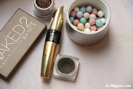 Tesztelés újdonság szempillaspirál Max Factor false lash hatás epikus - csapat bloggerek
