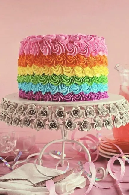 Top 15 ötleteket díszítésére egy esküvői torta (dekoráció) Top 15 ötleteket díszítésére egy esküvői torta