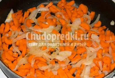 Párolt sárgarépa hagyma