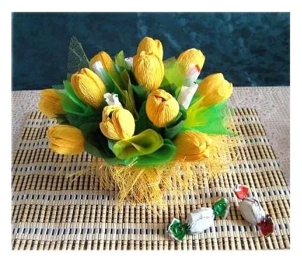 Tulipán édesség és hullámpapír