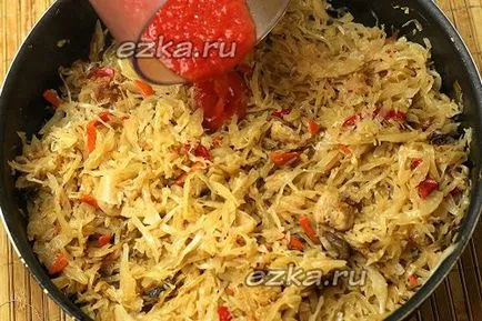 Párolt káposzta csirkével és gombával recept fényképpel (gomba) Párolt káposzta csirkével és gombával recept egy fotó
