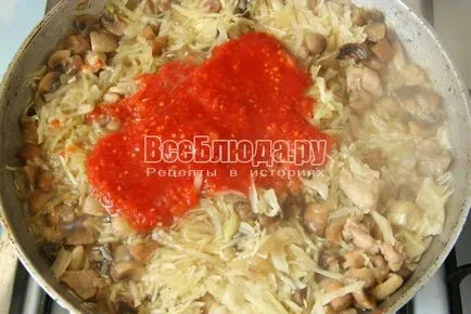Párolt káposzta gombával és csirke, a recept egy fotót, minden étkezés