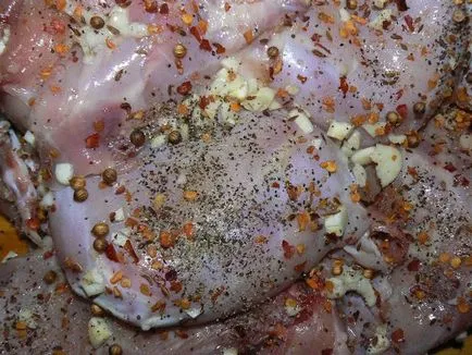 Párolt nyúl tejföl - lépésről lépésre recept fotók