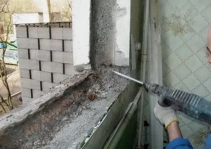 Telepítése műanyag ablakok az erkélyen, és egy loggia kezüket (loggia) Telepítése műanyag ablakok az erkélyen, és egy loggia a kezüket