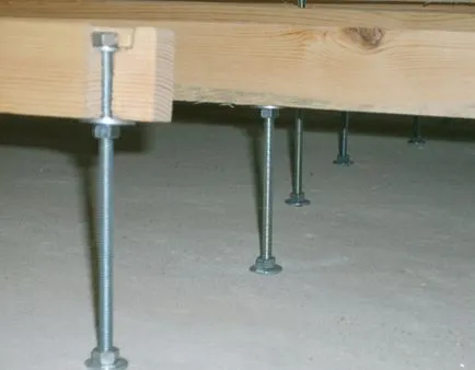 Eltávolítása fa padló nyikorgó, hogy semmisítse meg kinyitása nélkül felület (nyitó) Kiküszöbölése squeaking parketta megszabadulni tőle anélkül, hogy elszakadna a felületet