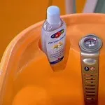 Bath fürdés az újszülött fő típusai tálcák és hogyan kell választani