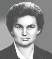 Valentina Vladimirovna Tereshkova Életrajz női űrhajós (Tereshkova Életrajz) Valentina Vladimirovna Tereshkova Életrajz női űrhajós