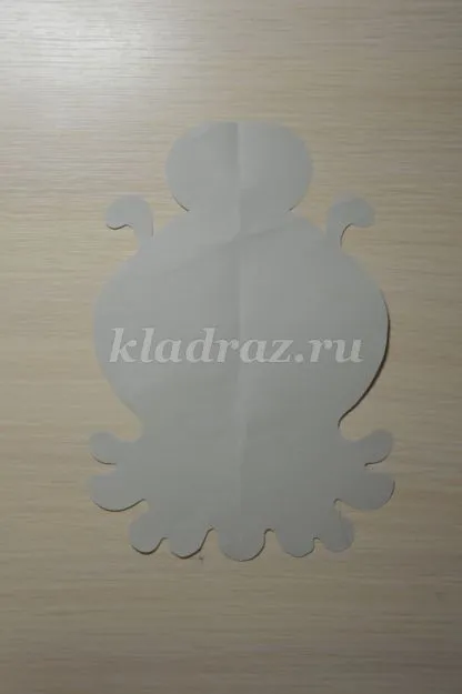 Vicces, papírból készült cikkek a kezével a Űrhajózási napja sablonok általános iskolások
