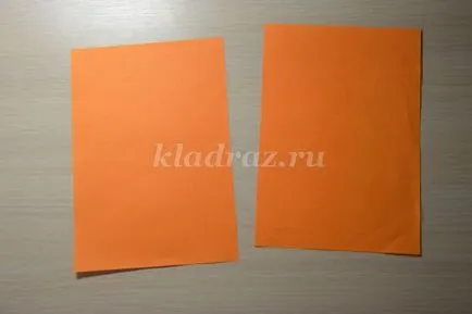 Vicces, papírból készült cikkek a kezével a Űrhajózási napja sablonok általános iskolások