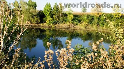 Keresve a kincseket egy ősi erődítmény, utak a világ (régi) Keresve a kincseket egy ősi erődítmény, utak a világ