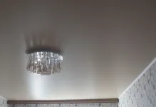 Betét álmennyezetek Dekoratív képek, behelyezése fal, videó, installáció szögek, típusai